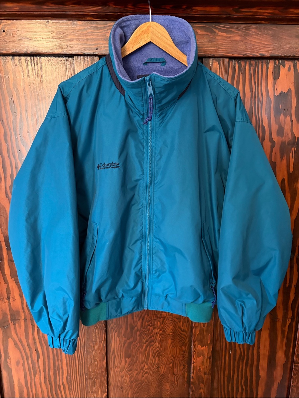 Columbia Women’s Teal Blue Lightweight Jacket